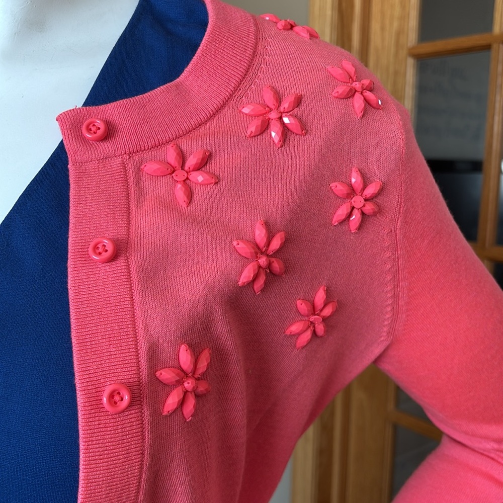 Women's Kate Spade Coral beaded Cardigan Sweater medium - Picture 2 of 12